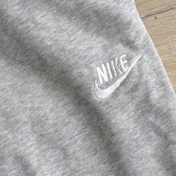 Nike Heather Gray Joggers - Picture 3 of 6